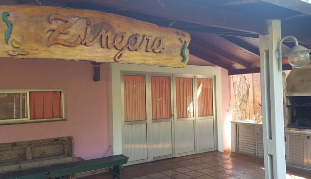 Beautiful house in Country steps from the Paraná River