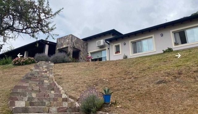 Beautiful house with pool. Unique view of the hills. Chunas House.