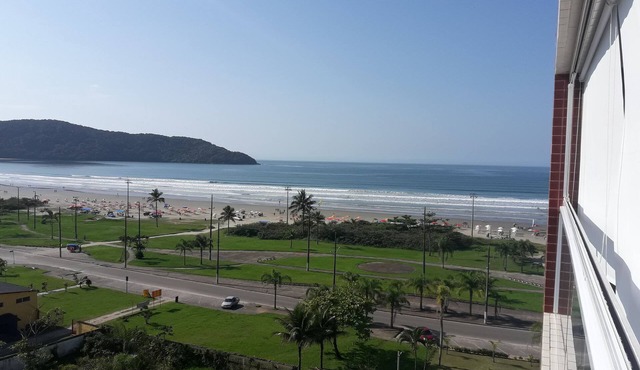 BERTIOGA - INDAIÁ BEACH - BEACHFRONT - Apt. 707