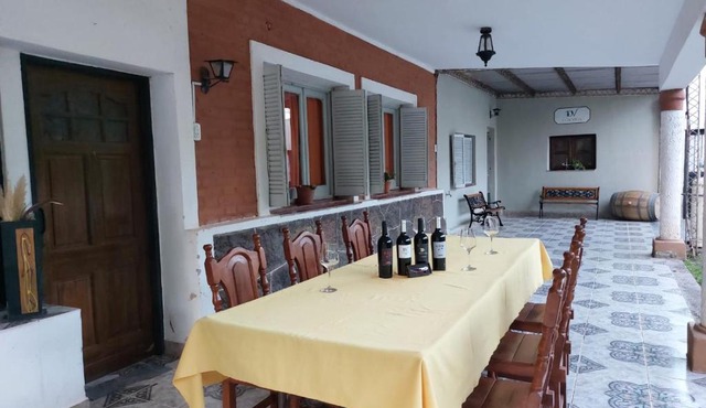 BODEGA Y ALOJAMIENTO DON VEGA