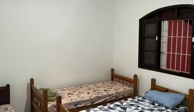 Cozy and spacious house, well ventilated. With barbecue grill