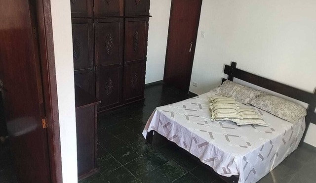 https:/www.airbnb.com.br/hosting/listings/editor/1429156678113976343