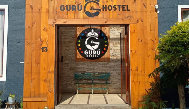 Hostel with private and shared rooms, excellent location and views. in Portal da Ferradura Armação dos Búzios