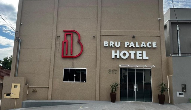 Bru Palace Hotel in Inocência