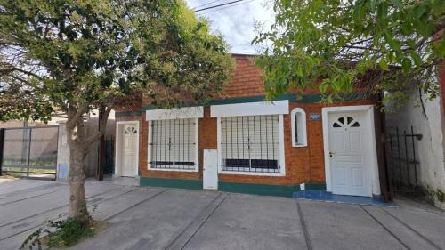 Cabaña centrica con camas individuales a 100m de la ruta