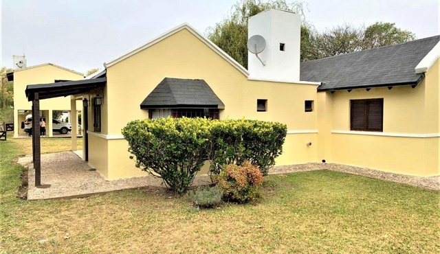 Cabañas Costa Vergel - Frente al río de los Reartes