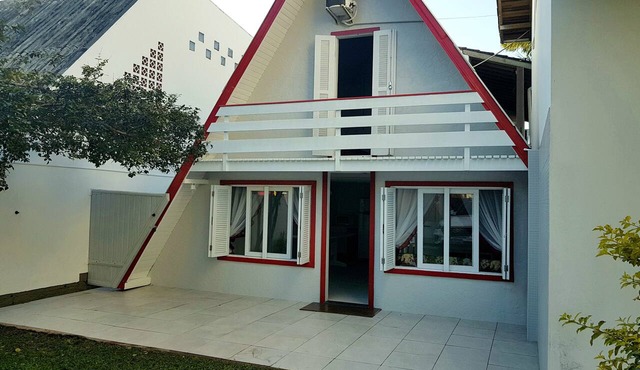 Cabin 300m from the beach | 2 bedrooms, air conditioning, Wi-Fi and barbecue in Garopaba