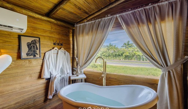 Cabin in front of Beto Carrero w/bathtub TRS0004 in Penha