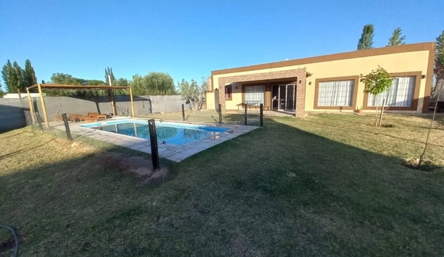 Cabin in San Rafael 5' from the airport, excellent location.