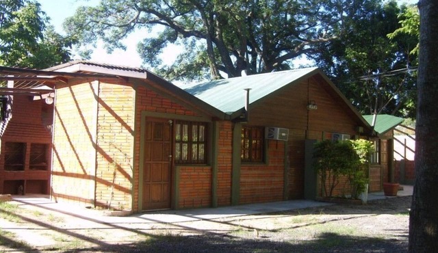 Cabin La barca apartment, steps from the river