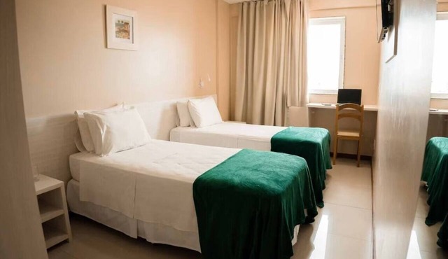Cabo Frio Beach Escape Near Dunas Beach w/Breakfast and Fitness Area