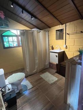 Cachoeira Privativa + Termas a 8min e momento em família in Santo Amaro da Imperatriz