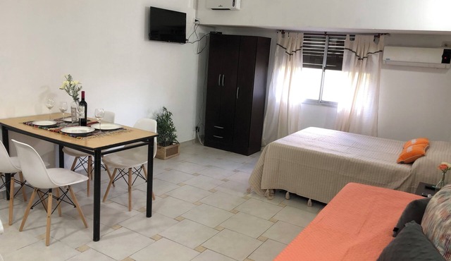 Cares Apartament, Morón, Buenos Aires.