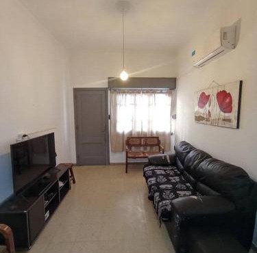 Casa a pocas cuadras del centro