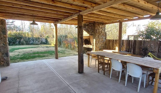 Casa alegre con chimenea interior