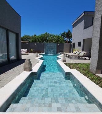 Casa Climatizada, Piscina AQUECIDA, em Pontal do Sul, Próximo as Marinas