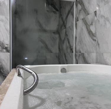 Casa com Hidromassagem Quente e Fria