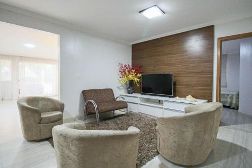Casa com piscina, churrasqueira e pet friendly in Taguatinga