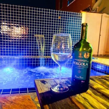 Casa com Piscina Privativa e Área Gourmet