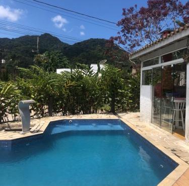 Casa com piscina ubatuba in Ubatuba