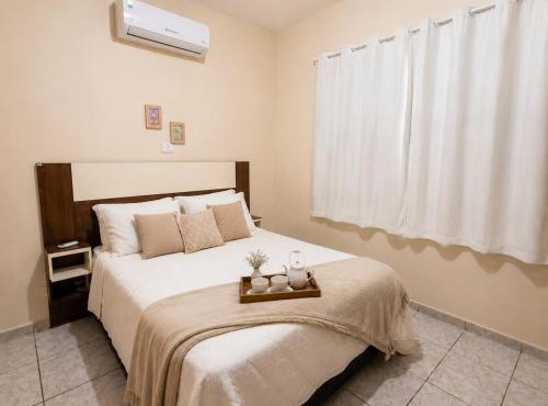 Casa com quintal | Perto do Horto c/ar e garagem