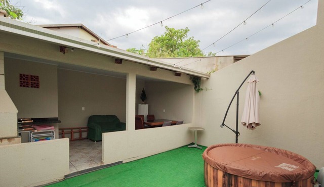 Casa com Wi-Fi, jacuzzi, garagem e petfriendly