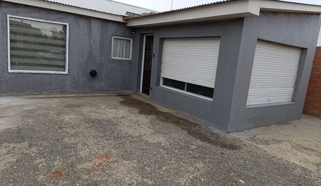 Casa completa, confortable y bien ubicada cerca del centro y Ruta 3