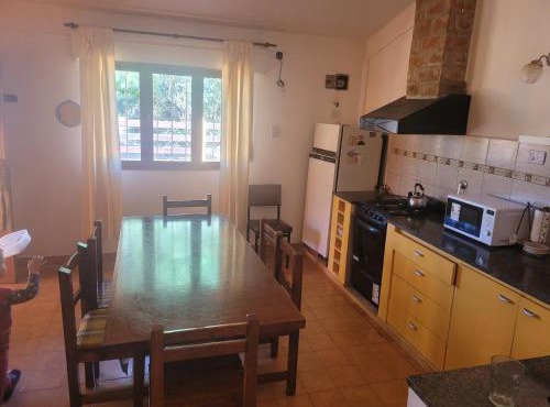 Casa con cochera y parrilla a 6 cuadras del mar Ideal familias