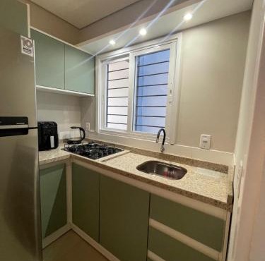 Casa de 2 quartos, moderna, garagem para 2 carros