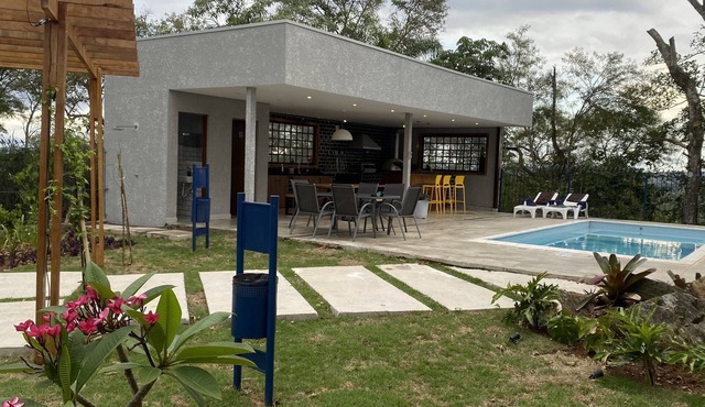 Casa de Campo - 25 min from SP 6 large suites 23 guests surrounded by nature