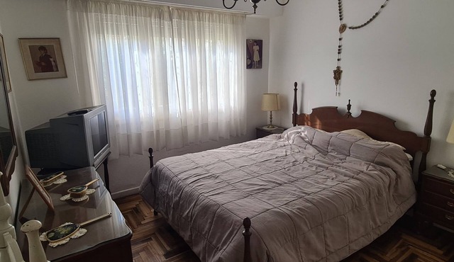 Casa en Cañuelas Centro! Para 5 Personas Mascotas Bienvenidas!