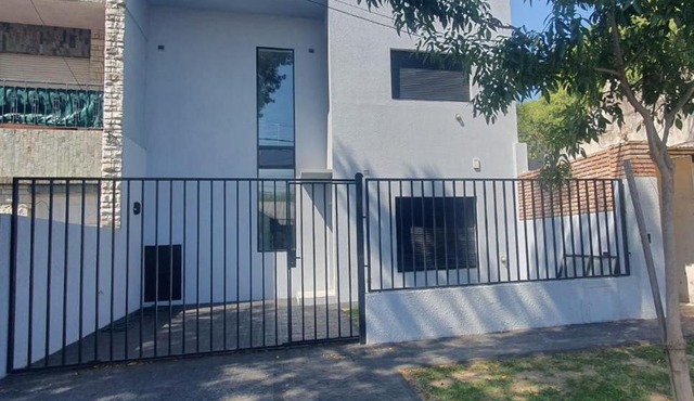 Casa en La Florida a metros río