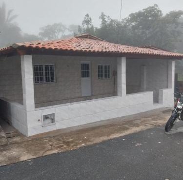 Casa espaçosa na igreja do céu