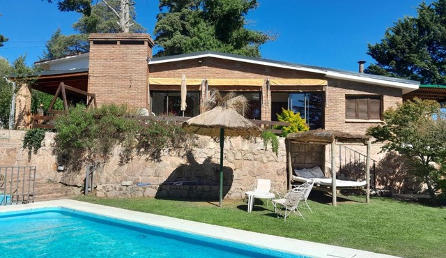 Casa frente al rio icho cruz 10 personas ideal varias parejas o familias