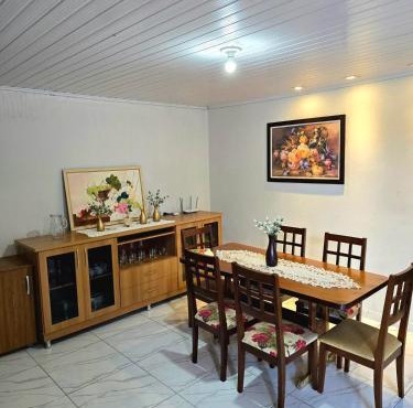 Casa Inteira em Umuarama 2 Quartos 5 Min do Centro