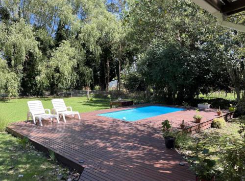 Casa Leo - Casa Con pileta en Zona Acantilados Para 4 PAX - Hola Sur
