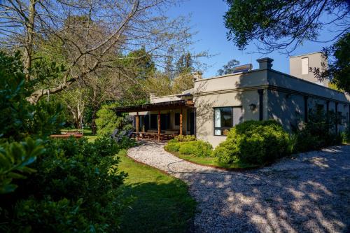 Casa Ona - Casa con pileta para 9 PAX Zona Marayui Chapadmalal - Hola Sur