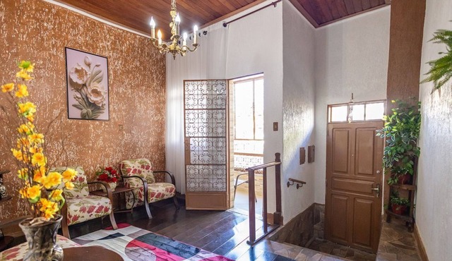 Casa Pet Friendly para 6 pessoas a 450m da UFSJ