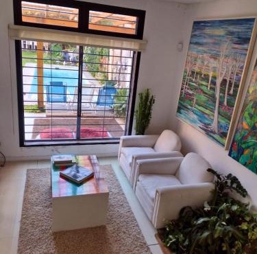 Casa San Isidro pileta jardín parrilla a metros del río