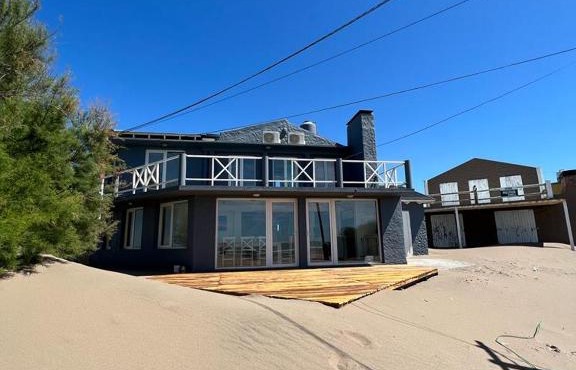 Casa sobre la playa