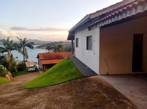 Casa vista incrível da Represa