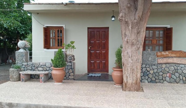 Casa y Departamentos Valle del Bermejo