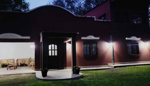 Casona Las Lechuzas Casa de Campo con Vistas a los Cerros