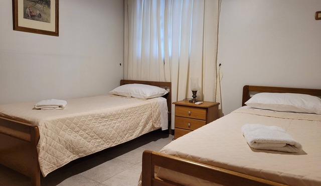Category house near the center and Gral San Martin park