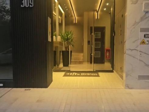 Centrico con Garage Monoambiente a Estrenar