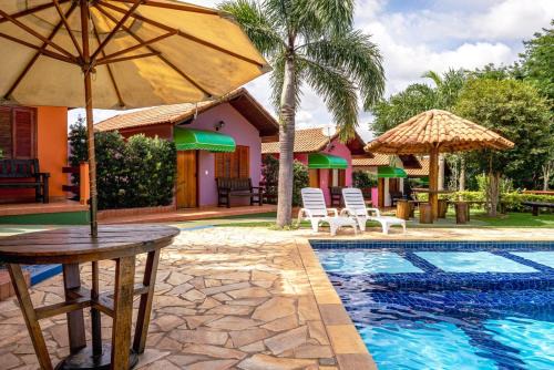 CHÁCARA TOP, com VISTA das Montanhas, PISCINA, PET FRIENDLY, ESTACIONAMENTO ,Wi-Fi 213 Mbps