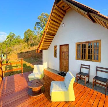 Chalé em Monte Verde com Lareira e vista das montanhas