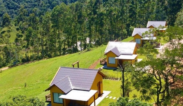 Chales Derroma in Anitápolis