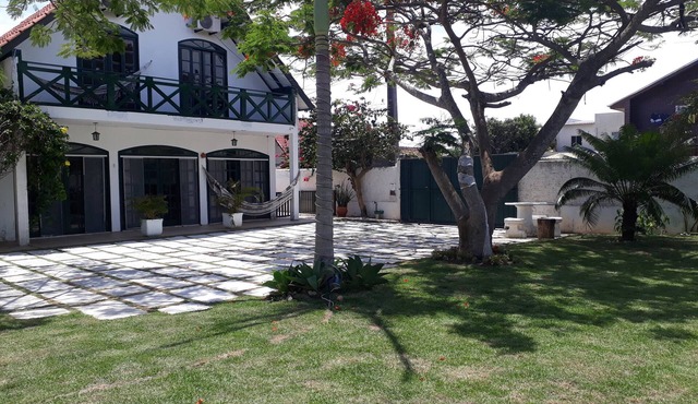 Chalet with pool on Ingleses beach!