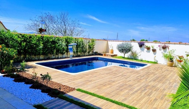 Com Piscina e Churrasqueira - Famílias e Pets in Pindamonhangaba
